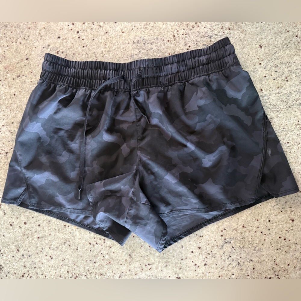 Goodfellow & Co Black Camouflage Shorts